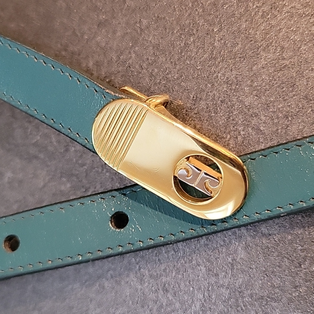 VINTAGE PIERRE CARDIN GREEN LEATHER SLIM BELT 28-32"